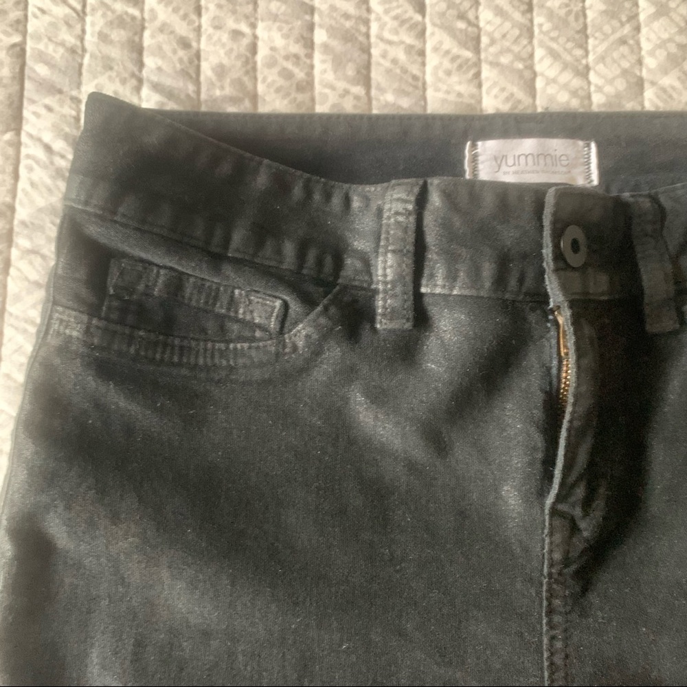 Yummie 27s “Black Velveteen” coated jeans black - Picture 10 of 13